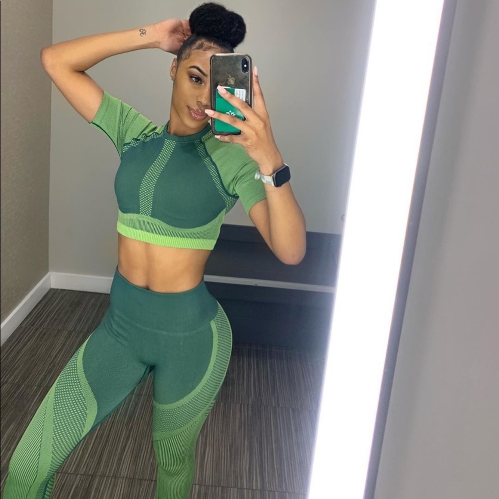 Green Fabletics workout set